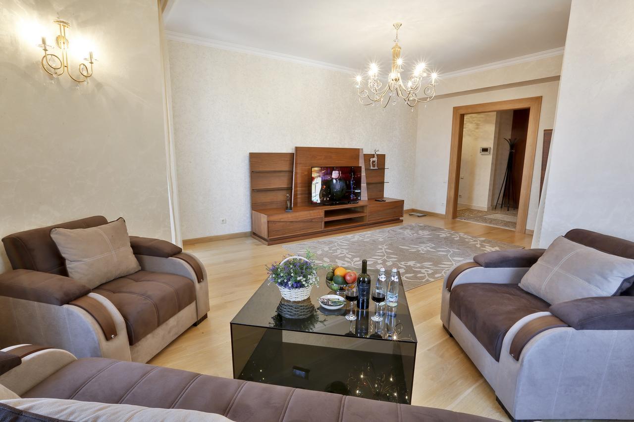 Serviced Apartment On Rustaveli Avenue Tbilisi Zewnętrze zdjęcie